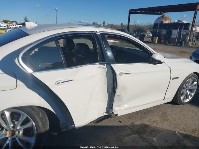 44519205 :رقم المزاد ، WBA5B1C53ED477581 vin ، 2014 Bmw 535i مزاد بيع