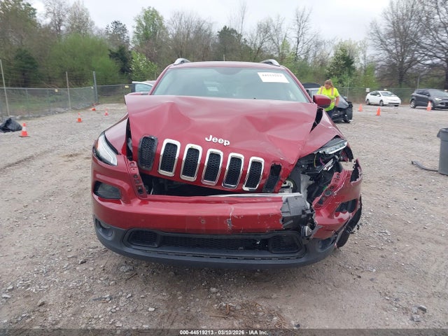 1C4PJMCBXGW345382 Jeep Cherokee Latitude