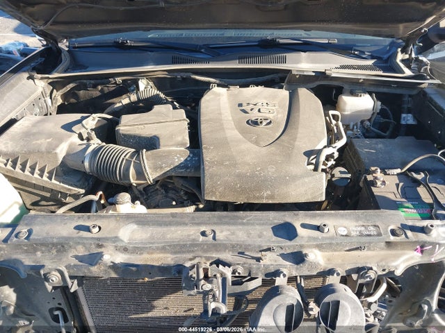 5TFCZ5AN0JX132677 Toyota Tacoma Trd Off Road