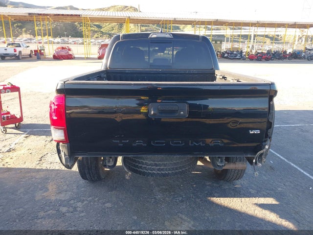 5TFCZ5AN0JX132677 Toyota Tacoma Trd Off Road