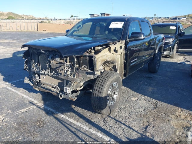 5TFCZ5AN0JX132677 Toyota Tacoma Trd Off Road