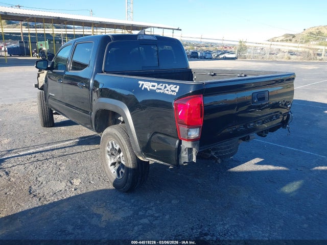 5TFCZ5AN0JX132677 Toyota Tacoma Trd Off Road