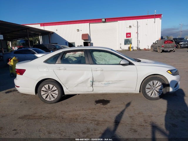 2019 Volkswagen Jetta 1.4t R-line/1.4t S/1.4t Se მანქანა იყიდება აუქციონზე, vin: 3VWC57BUXKM082078, აუქციონის ნომერი: 44519231