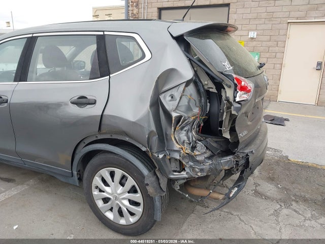JN8AT2MV6GW140563 Nissan ROGUE S