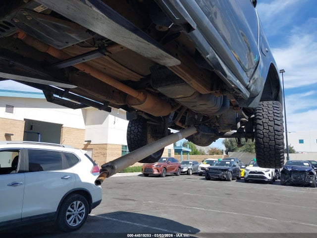 1GCPYCEF3MZ246533 Chevrolet Silverado 1500 4wd Short Bed Custom Trail Boss