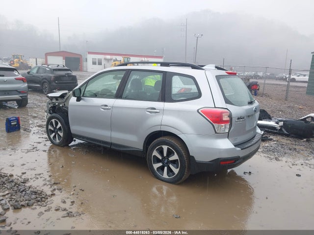 2017 Subaru Forester 2.5i მანქანა იყიდება აუქციონზე, vin: JF2SJABC8HH438072, აუქციონის ნომერი: 44519263