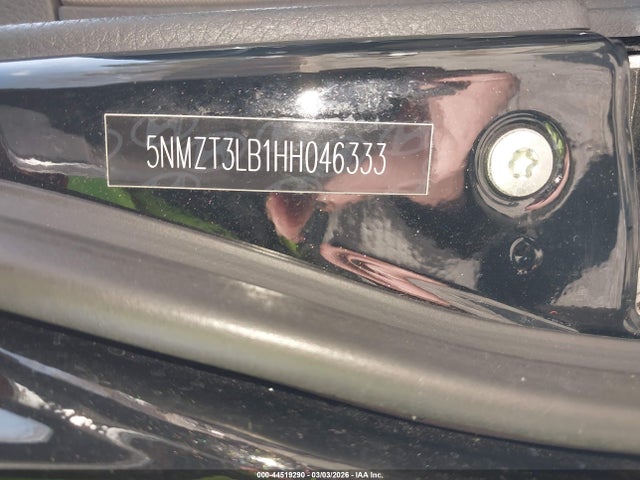 44519290 :رقم المزاد ، 5NMZT3LB1HH046333 vin ، 2017 Hyundai Santa Fe Sport 2.4l مزاد بيع