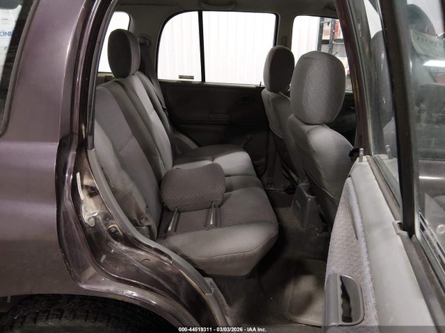 1999 CHEVROLET TRACKER 2CNBJ13C1X6900999 Photo 7