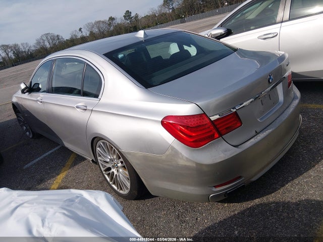 2011 BMW 750LI WBAKC8C5XBC431773 Photo 2