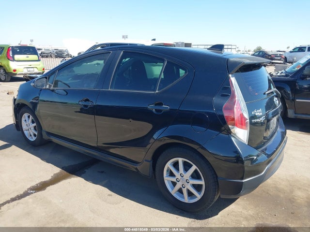 JTDKDTB37H1594940 Toyota Prius C One