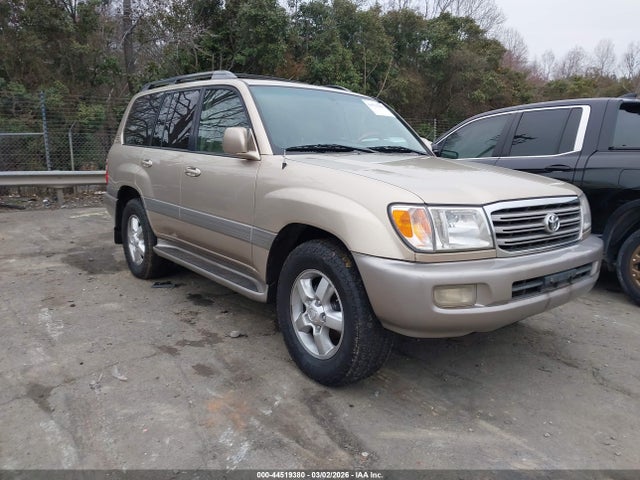 2005 TOYOTA LAND CRUISER JTEHT05J452073018