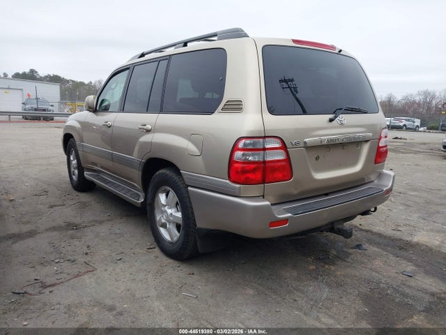 2005 TOYOTA LAND CRUISER JTEHT05J452073018 Photo 2