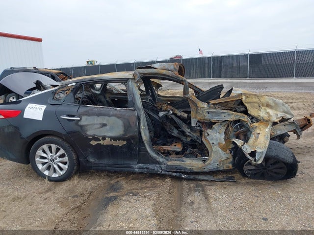5XXGT4L3XJG274762 KIA Optima Lx