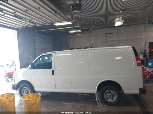 44519394 :رقم المزاد ، 1GTZ7GFG2G1218574 vin ، 2016 Gmc Savana 3500 Work Van مزاد بيع