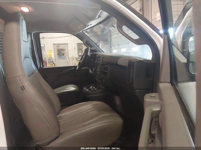 44519394 :رقم المزاد ، 1GTZ7GFG2G1218574 vin ، 2016 Gmc Savana 3500 Work Van مزاد بيع