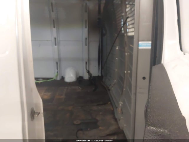 44519394 :رقم المزاد ، 1GTZ7GFG2G1218574 vin ، 2016 Gmc Savana 3500 Work Van مزاد بيع