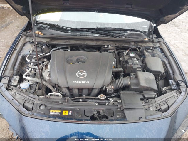 44519401 :رقم المزاد ، 3MZBPADL4NM312001 vin ، 2022 Mazda Mazda3 Premium مزاد بيع