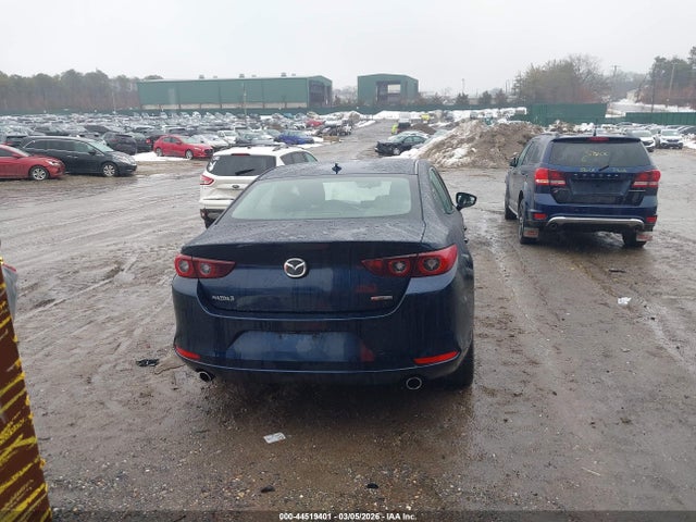 44519401 :رقم المزاد ، 3MZBPADL4NM312001 vin ، 2022 Mazda Mazda3 Premium مزاد بيع