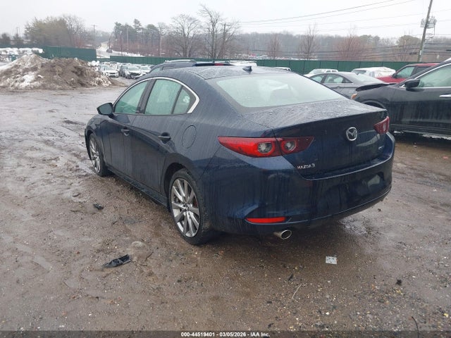 44519401 :رقم المزاد ، 3MZBPADL4NM312001 vin ، 2022 Mazda Mazda3 Premium مزاد بيع