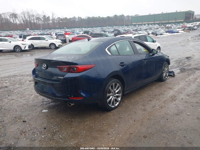 44519401 :رقم المزاد ، 3MZBPADL4NM312001 vin ، 2022 Mazda Mazda3 Premium مزاد بيع