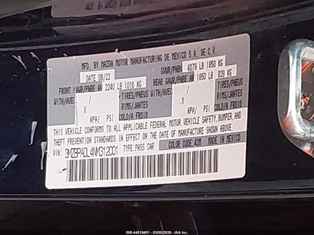 44519401 :رقم المزاد ، 3MZBPADL4NM312001 vin ، 2022 Mazda Mazda3 Premium مزاد بيع