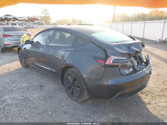 2025 TESLA MODEL 3 5YJ3E1EA7SF034947 Photo 2