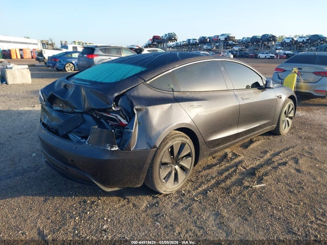 2025 TESLA MODEL 3 5YJ3E1EA7SF034947 Photo 3