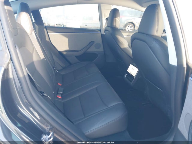 2025 TESLA MODEL 3 5YJ3E1EA7SF034947 Photo 7