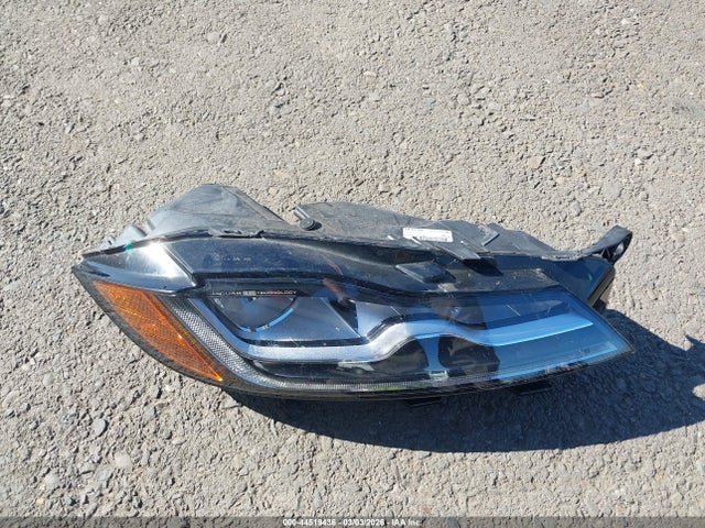 SADCM2BV2HA076836 Jaguar F-PACE S