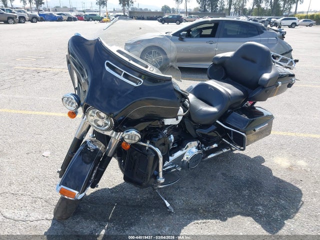 1HD1KED36HB626036 Harley-Davidson Flhtk Ultra Limited