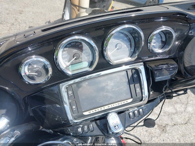 1HD1KED36HB626036 Harley-Davidson Flhtk Ultra Limited