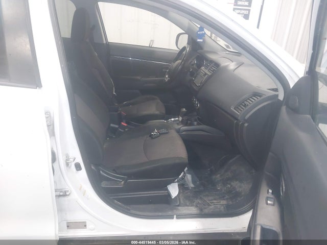 2016 MITSUBISHI OUTLANDER SPORT JA4AP3AW2GZ042142 Photo 4