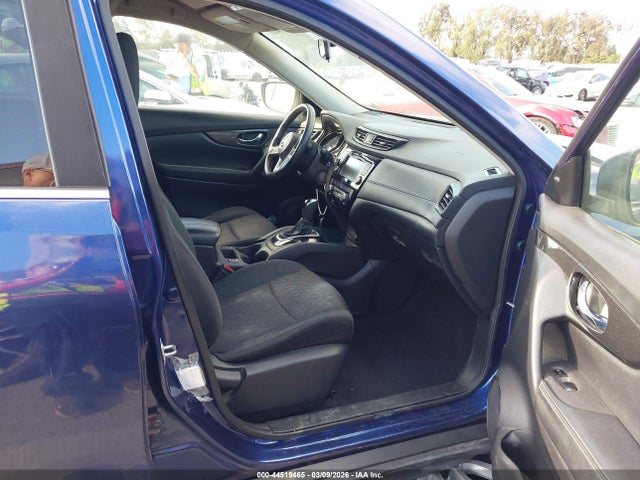 JN8AT2MV9JW313953 Nissan ROGUE SV