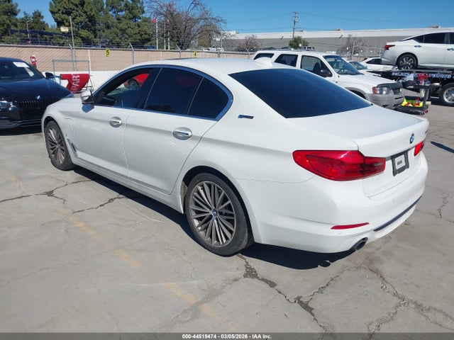 2018 Bmw 530e Iperformance მანქანა იყიდება აუქციონზე, vin: WBAJA9C56JB251301, აუქციონის ნომერი: 44519474