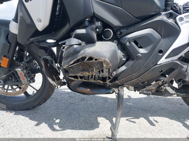 Продажа на аукционе авто 2025 Bmw R 1300 Gs, vin: WB10M2300S6L22405, номер лота: 44519475