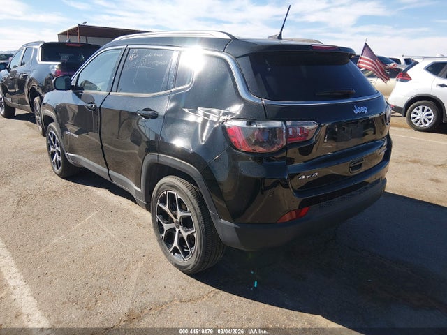Jeep Compass Limited 4x4 2025 3C4NJDCN2ST576583 Image 3
