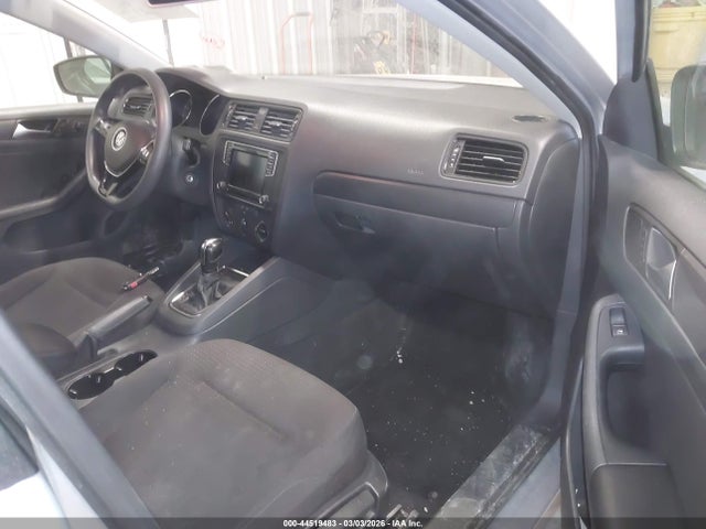 44519483 :رقم المزاد ، 3VW267AJ2GM346899 vin ، 2016 Volkswagen Jetta 1.4t S مزاد بيع