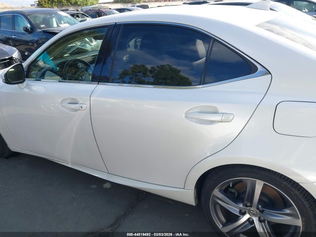 44519492 :رقم المزاد ، JTHBA1D28H5061200 vin ، 2017 Lexus Is 200t مزاد بيع