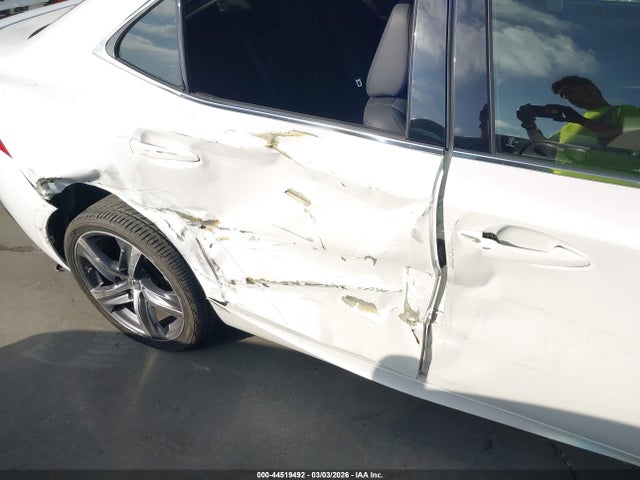 44519492 :رقم المزاد ، JTHBA1D28H5061200 vin ، 2017 Lexus Is 200t مزاد بيع