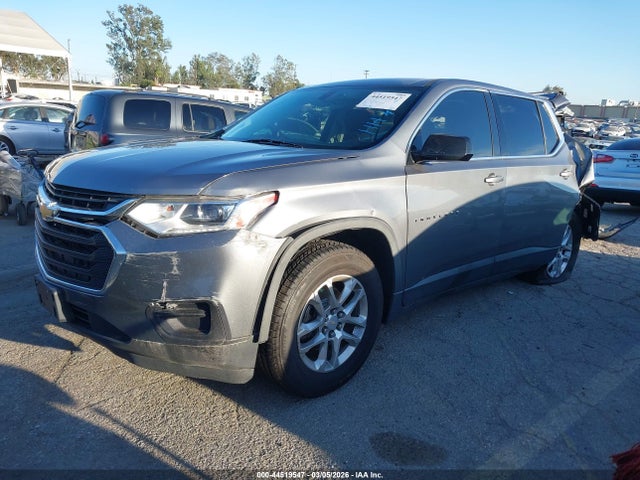 1GNERFKWXKJ118061 Chevrolet Traverse Ls