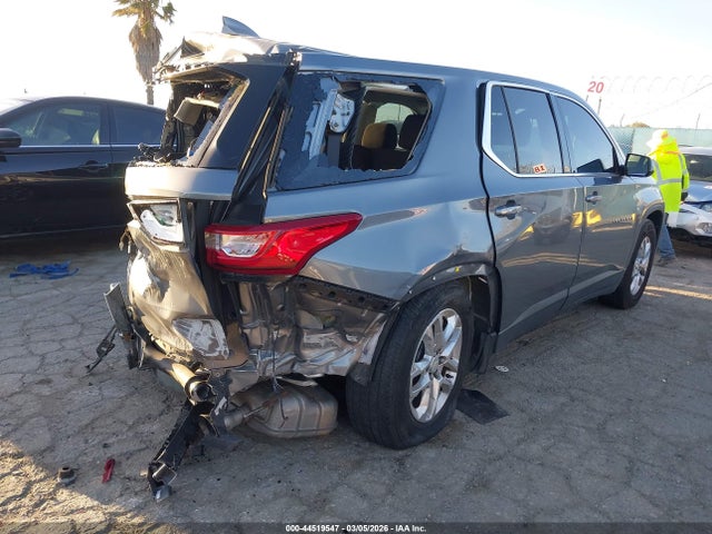 1GNERFKWXKJ118061 Chevrolet Traverse Ls