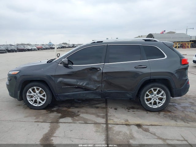 1C4PJLCS3FW601886 Jeep Cherokee Latitude