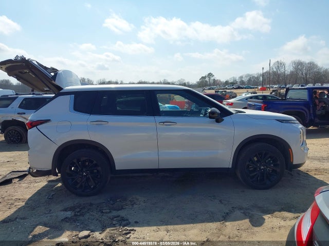 Продаж на аукціоні авто 2024 Mitsubishi Outlander Se Black Edition W/pano Roof S-awc, vin: JA4J4VA84RZ059243, номер лоту: 44519578