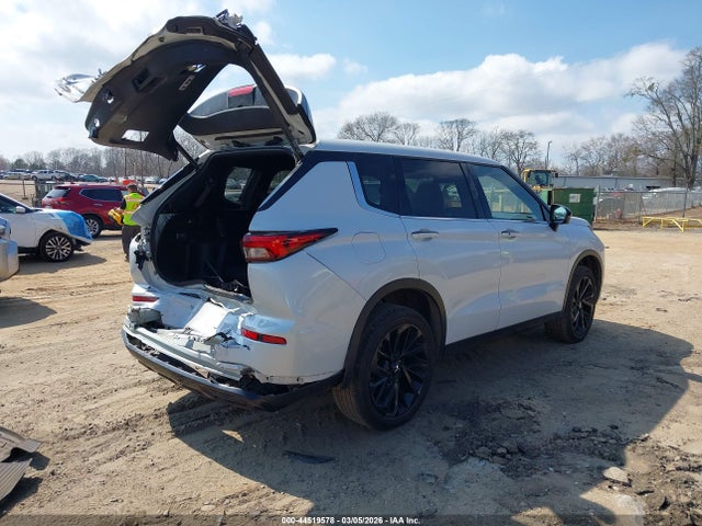 2024 MITSUBISHI OUTLANDER JA4J4VA84RZ059243 Photo 3