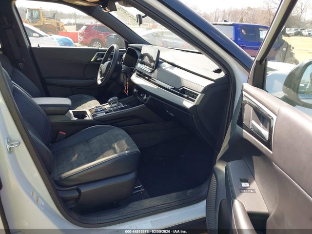 2024 MITSUBISHI OUTLANDER JA4J4VA84RZ059243 Photo 4