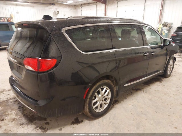 2020 CHRYSLER PACIFICA 2C4RC1BG5LR138917 Photo 3