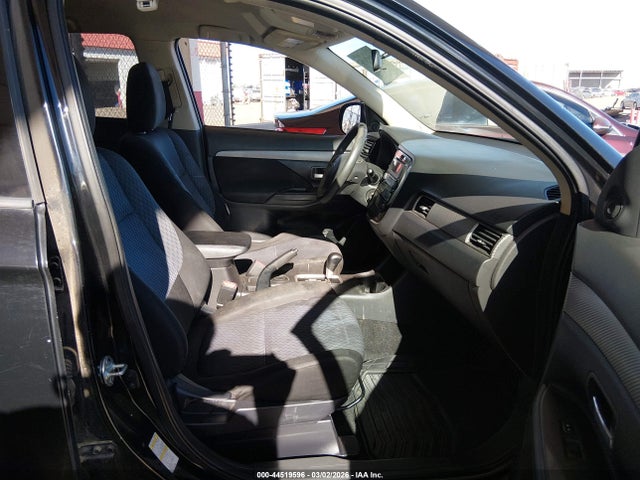 JA4AD2A33EZ001637 Mitsubishi Outlander Es