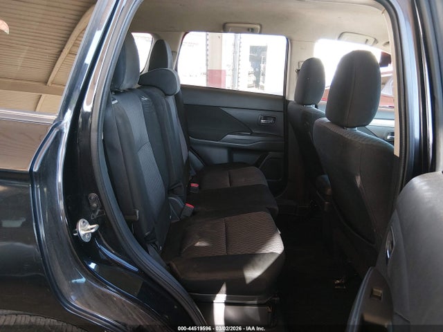 JA4AD2A33EZ001637 Mitsubishi Outlander Es