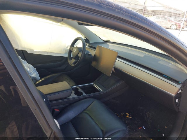 2022 TESLA MODEL 3 5YJ3E1EB0NF186954 Photo 4