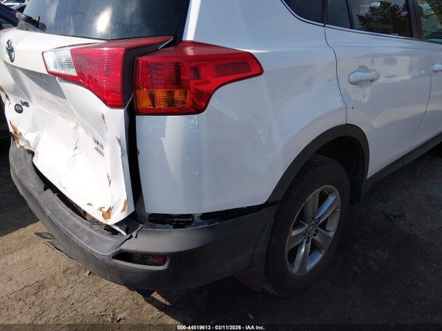 2T3RFREV4FW338424 Toyota Rav4 Xle